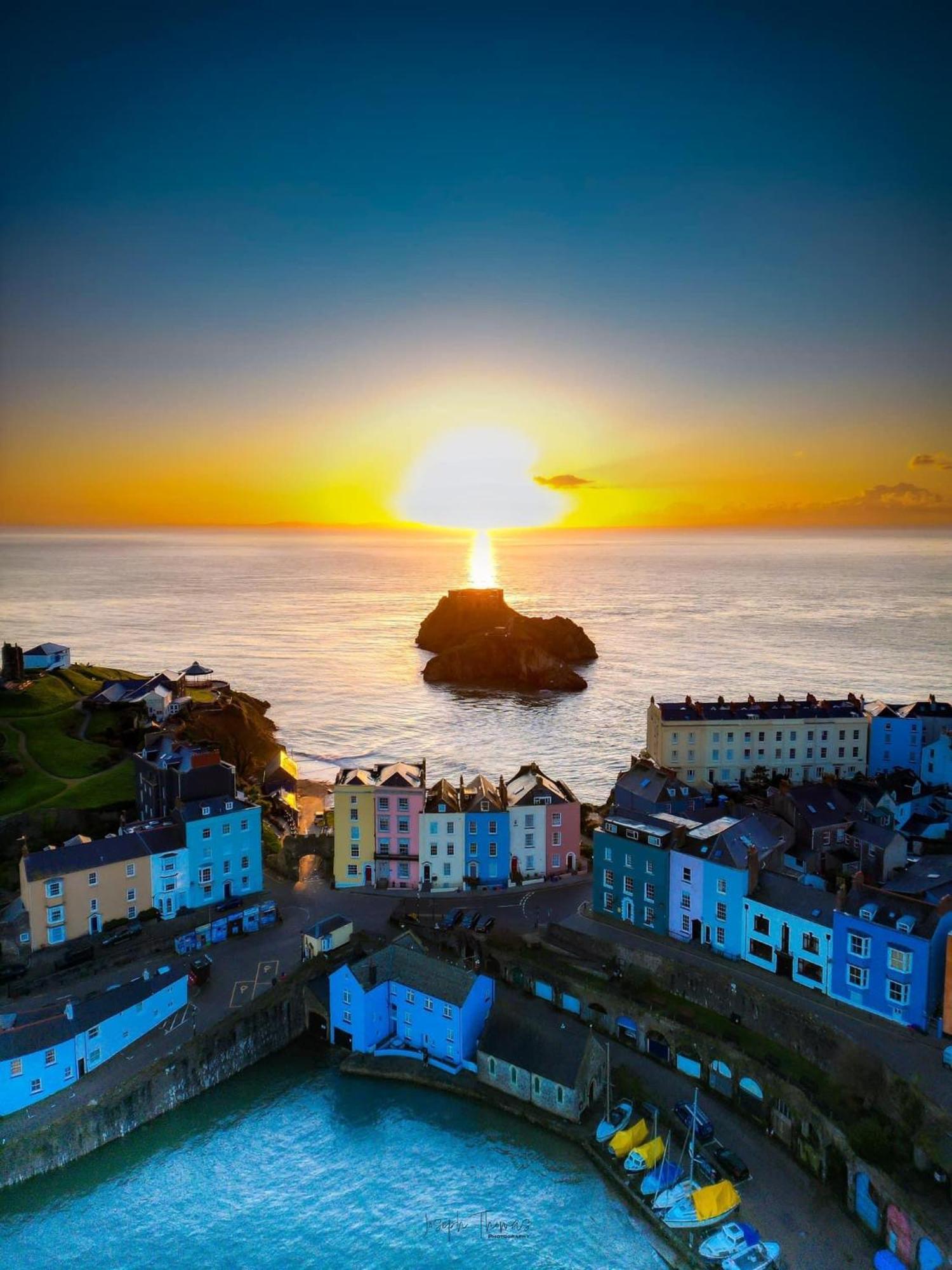 2 Bedroom Holiday Home In The Heart Of West Wales سانت كليرز المظهر الخارجي الصورة